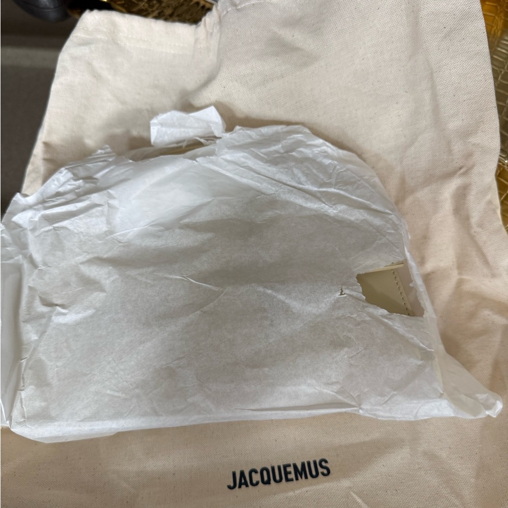 Jacquemus Le Grand Bambino Ivory Bag with Crossbody Strap - Picture 13 of 15